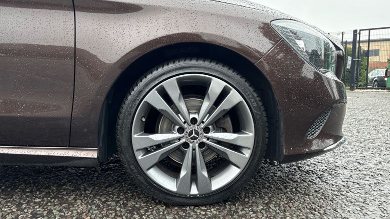 Mercedes-Benz CLA 200d Sport 5dr Tip Auto Diesel Estate